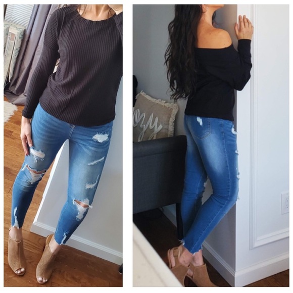 LAST PAIR ❤️High rise destroyed jeans - Picture 7 of 10